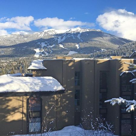 Ironwoods On Blueberry Hill By Whistler Blackcomb Vacation Rentals Eksteriør billede