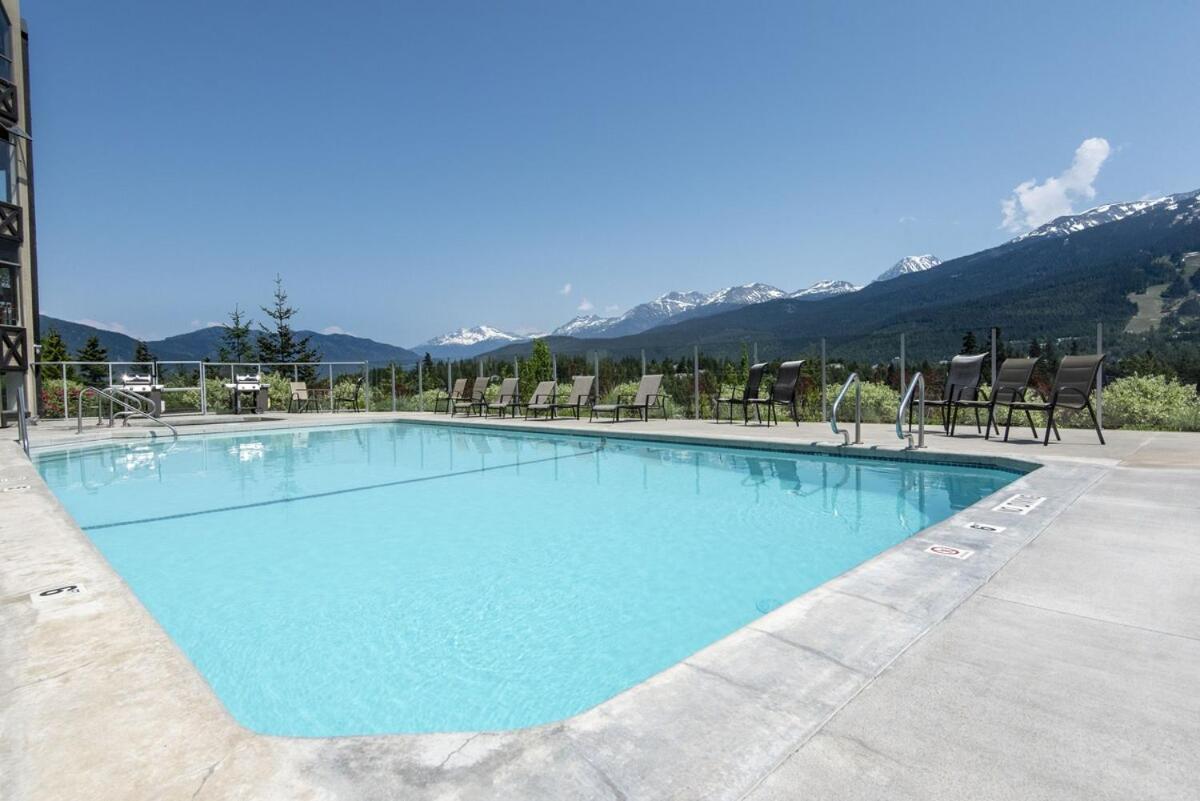Ironwoods On Blueberry Hill By Whistler Blackcomb Vacation Rentals Eksteriør billede