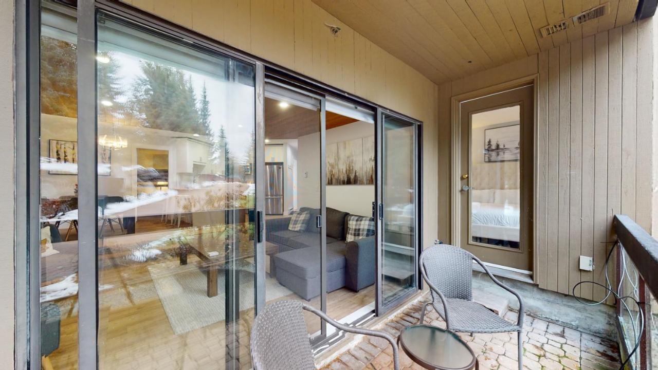 Ironwoods On Blueberry Hill By Whistler Blackcomb Vacation Rentals Eksteriør billede